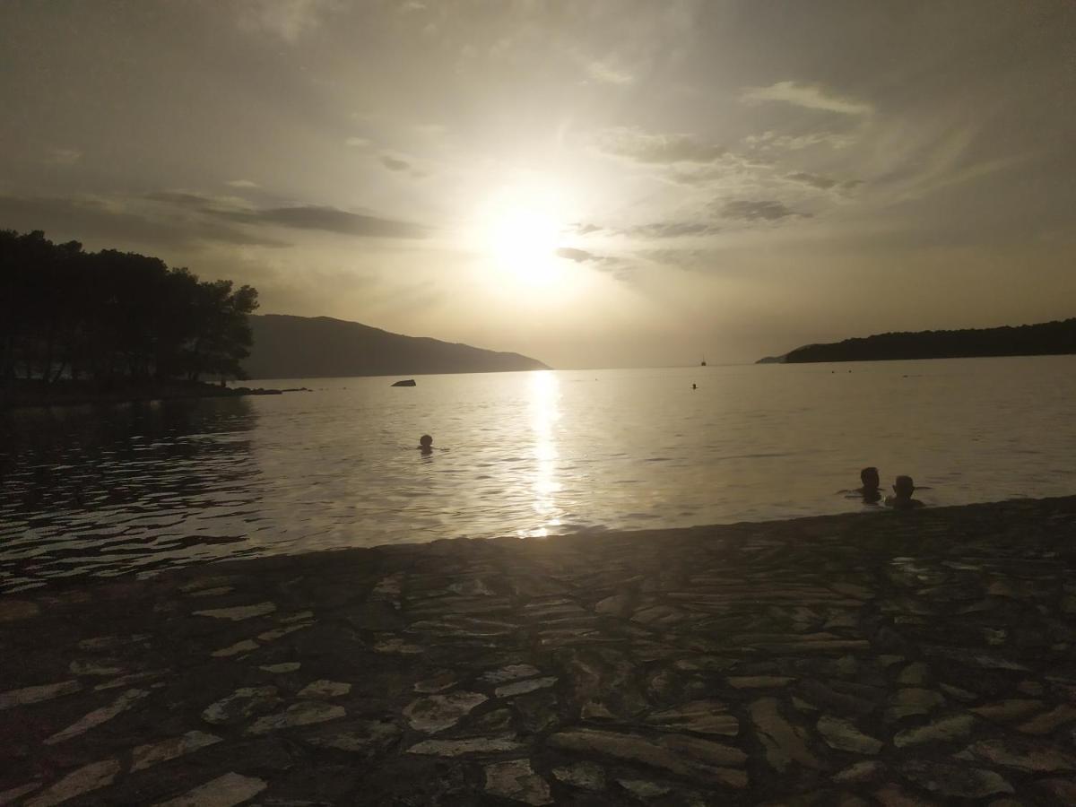 Guesthouse Wish Stari Grad  Luaran gambar