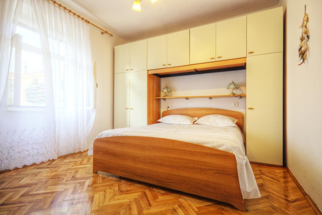Guesthouse Wish Stari Grad  Bilik gambar