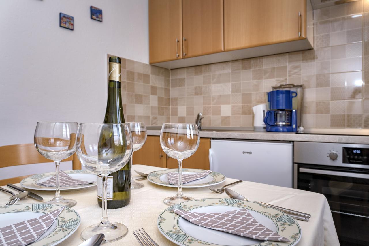 Guesthouse Wish Stari Grad  Luaran gambar