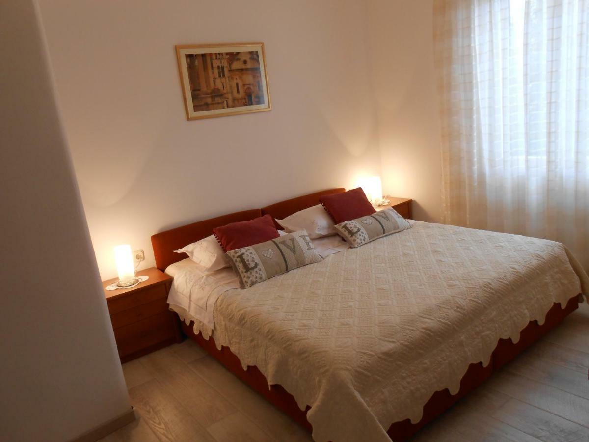 Guesthouse Wish Stari Grad  Luaran gambar