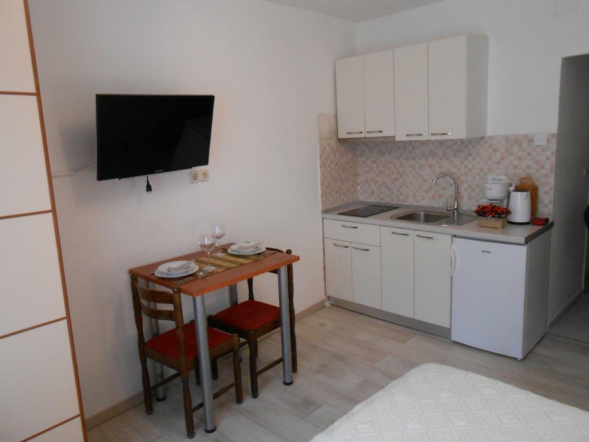 Guesthouse Wish Stari Grad  Luaran gambar