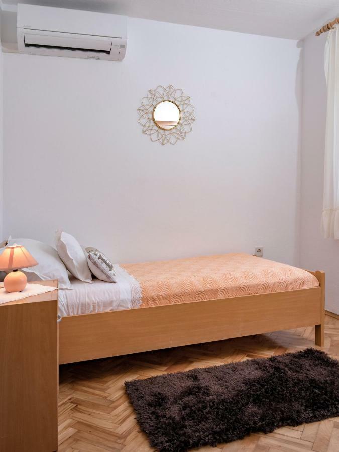 Guesthouse Wish Stari Grad  Luaran gambar